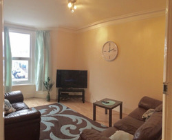 Large Double Room in a Shared Flat in Tooting Bec 8Th Jan £582 thumb 1