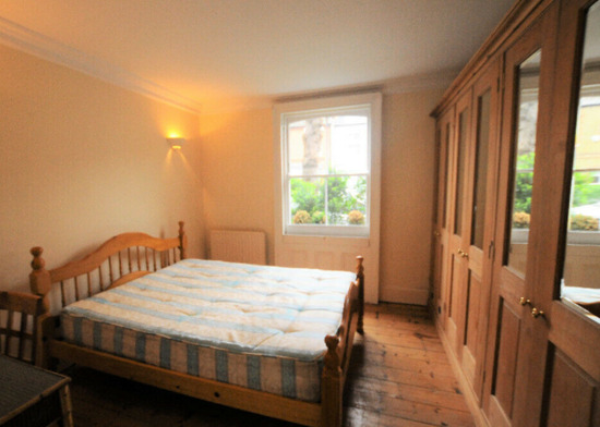 Two Bed, Two Shower Room Garden Flat Backing on to Chiswick House  1