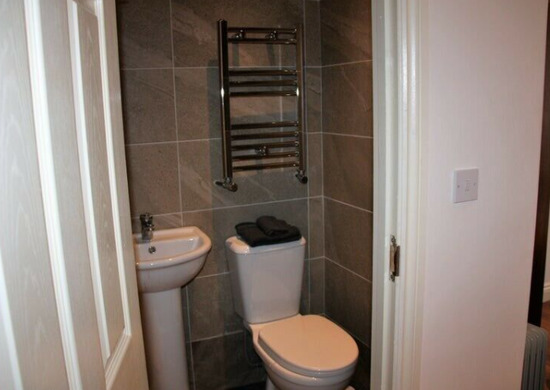 Ensuite Rooms Available to Rent on Hinckley Road  5