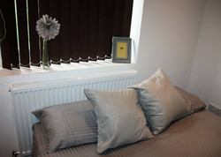 Ensuite Rooms Available to Rent on Hinckley Road thumb 3