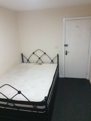 En-Suite Rooms Available, Summer Lane, Birmingham, DSS Accepted  0