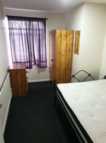 En-Suite Rooms Available, Summer Lane, Birmingham, DSS Accepted  1
