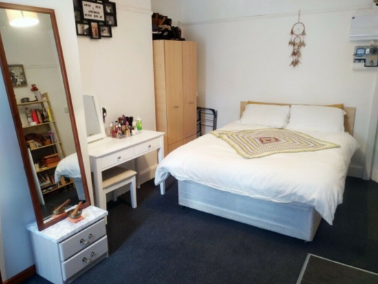 Studio Flat - Bills Included - Available 1st March 2021  0