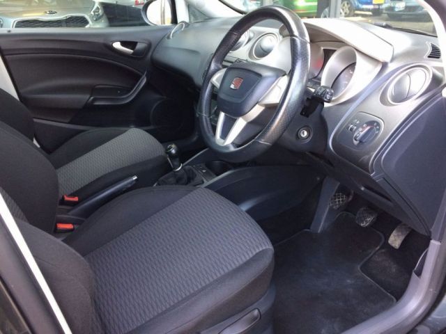  2010 Seat Ibiza 1.6 CR TDI Sport 5d  7