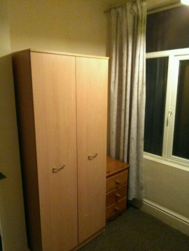 Newly Decorated Room to Rent  3