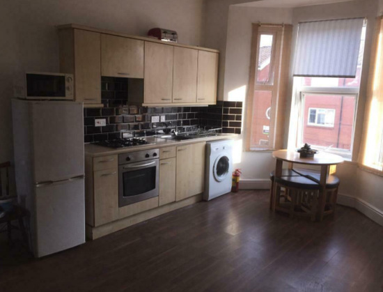 City Centre Large One Bedroom Flat  2