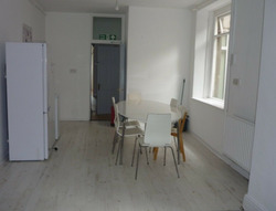 Spacious 6 Bedroom Student House Share thumb-51466