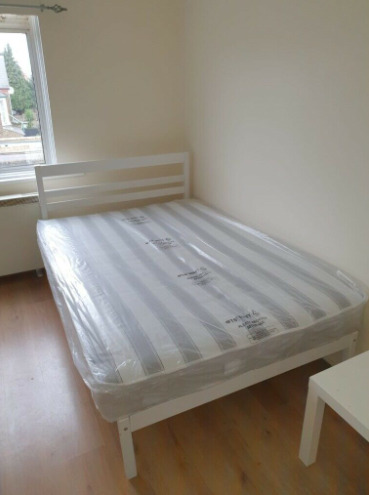 Studio Flat to Rent in NW10 4JG - DSS Welcome  5