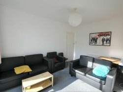 Medium Room in Preston Road Wembley for £500 Pm Including All Bills Fully Furnished thumb 4