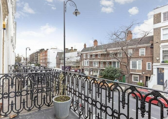 A Lovely, Bright Studio Flat to Rent in Chelsea, SW3  4