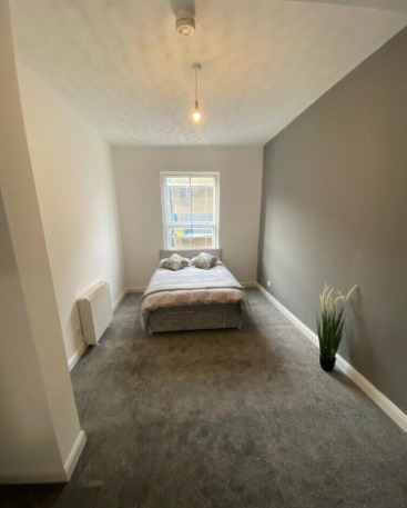 Fully Furnished 1 Bedroom Flat in Great City Centre Location BB11 Burnley  0