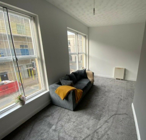 Fully Furnished 1 Bedroom Flat in Great City Centre Location BB11 Burnley  5