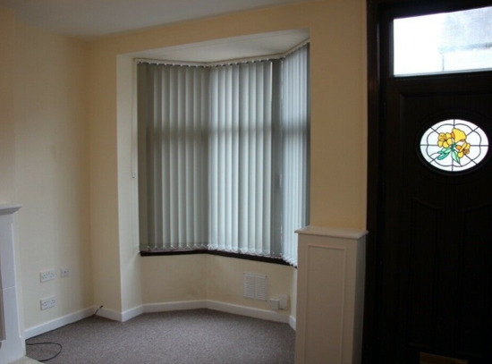 3-Bed House: Dss / Uc / Housing Benefits only - Rent Is £940/month  4