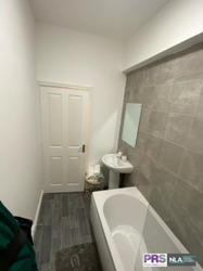 Fully Furnished 2 Bedroom Flat in Great City Centre Location BB11 Burnley thumb 9