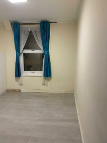 Separate Studio Flat, Nice and Clean £650 All Bills Included  0