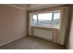 An Attractive 3 Bedroom Family House to Let thumb 8