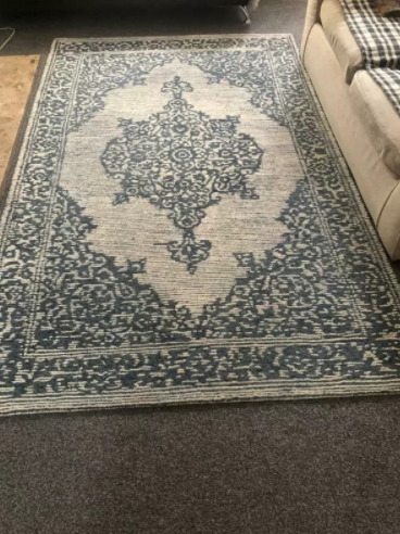 Lovely Rug / Carpet  0