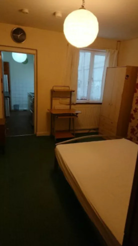 Self Contained Flat in CV1 near City Centre  5