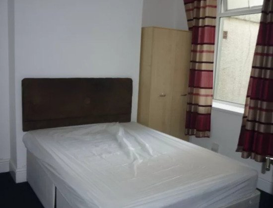 Four Bedroom Student House Share, Norfolk Street, Swansea  5