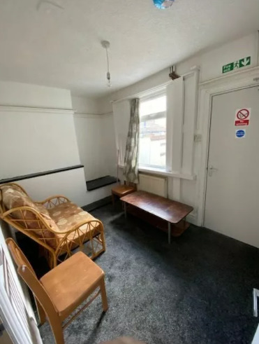Supported Rooms To Rent – Move In Same Day – Ward End  2