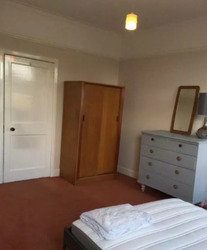 2 Bedroom Flat in City Centre thumb 8