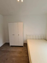 Lovely 3 Bed Flat in Bethnal Green to Rent thumb 1