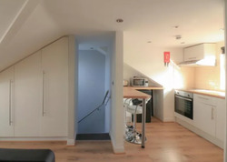 Studio Wood Green to Rent Available Now Short or Long Term thumb 1