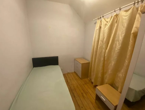 Single Share Room / Share House Available Now  1