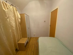 Single Share Room / Share House Available Now thumb 1