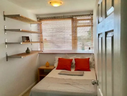 3 Bedroom Flat in Streatham, Montrell Road thumb-53232