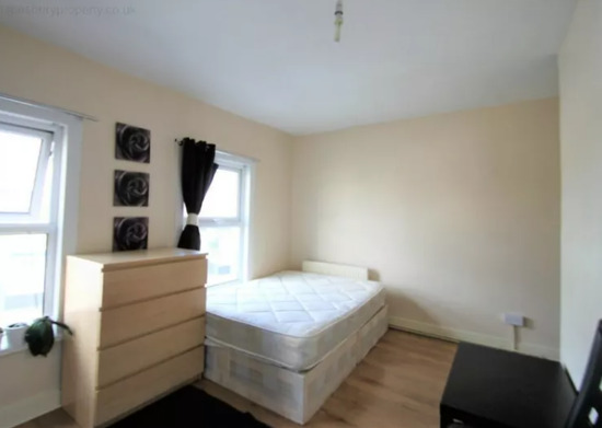 Cricklewood - Studio Flat Available Now for Rent