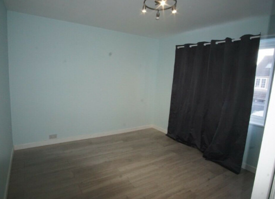 A Lovely Brighton Newly Refurbished 5 Bedroom Terraced House Available to Rent  4