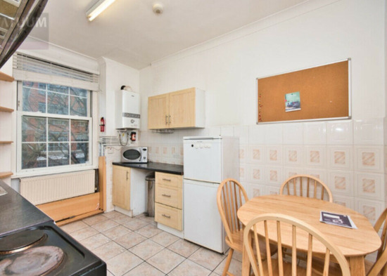 Cosy City Apartment with 2 Bed, 1 Bath - SE1  3