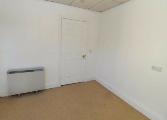 2 Bed Flat to Rent in Cardiff  3