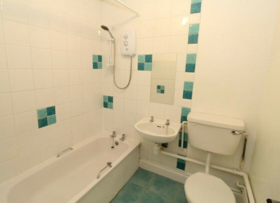 2 Bed Flat to Rent in Cardiff  4
