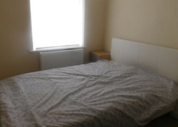 Available Doube Room in 4 Bedroom House, Salford M6