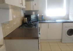 Available Doube Room in 4 Bedroom House, Salford M6 thumb-53436