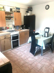 Lovely double room to Rent. Two Week Deposit thumb-53494