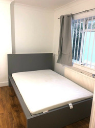 Ensuite Double Room Rent in East Acton thumb 6
