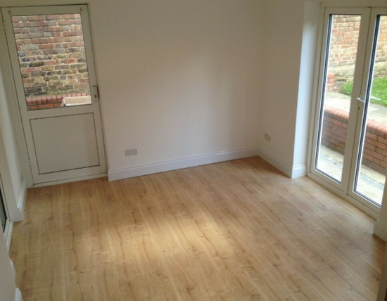 FR6-Spacious Quiet One Bed Flat  7