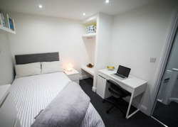 House / Rooms to Rent in Kensington Fields thumb 3