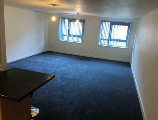 2 Bedroom Flat to Rent on 4Th Floor with Lift and Available Now  2