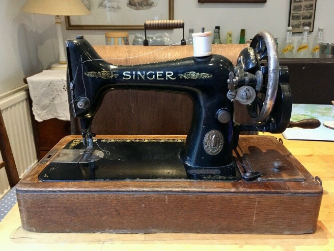Singer Sewing Machine  1