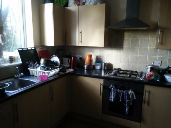 Large Double Room in Queensbury Fully Furnished and Refurbished  5