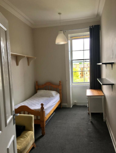Room to Rent in Edinburgh's New Town  0