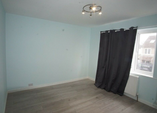 A Lovely Brighton Newly Refurbished 5 bedroom Terraced House Available to Rent in Harrow HA3  4