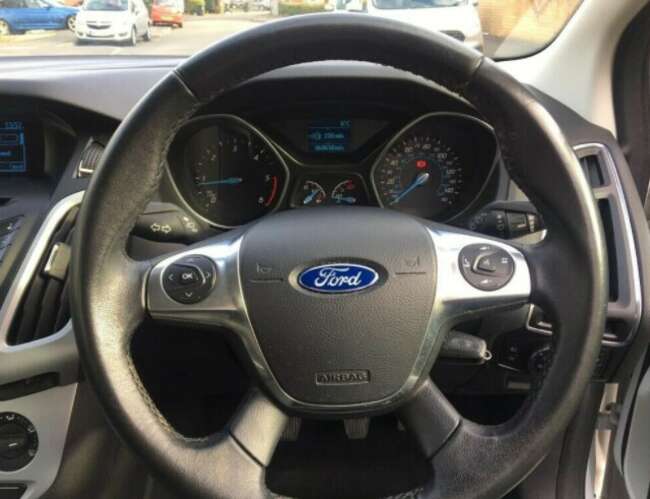 2013 Ford Focus Tdci Manual 5dr Diesel - Road Tax 20.00 Year  9