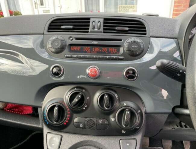 2013 Fiat 500 Lounge thumb 4