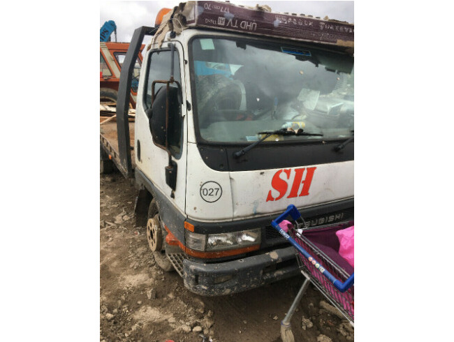 1999 Mitsubishi Canter Recovery Truck  3