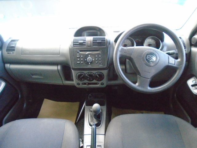  2005 Suzuki Ignis 1.5 GLX VVT-S 5dr  6
